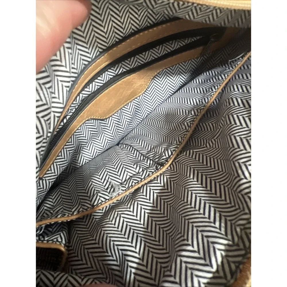 Tan Faux Leather Crossbody Bag Chevron Lining Adjustable Strap Brown Messenger
